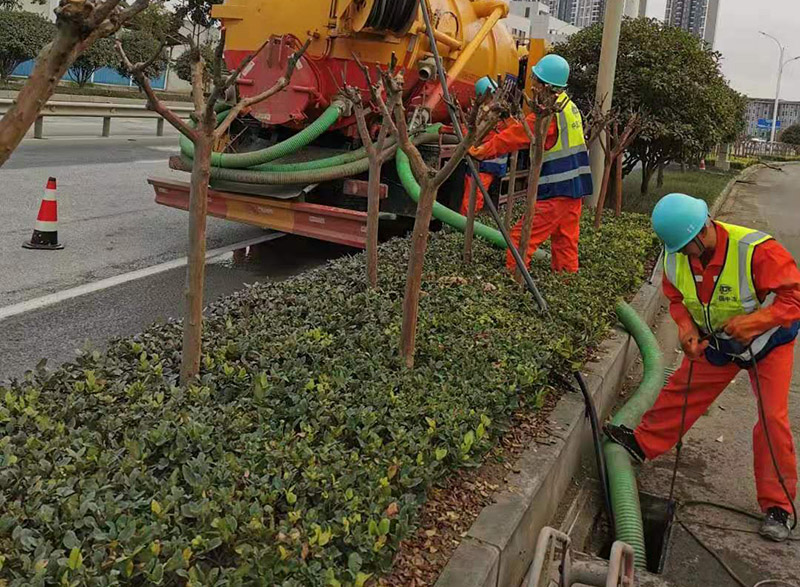 蒋巷市政管道清淤
